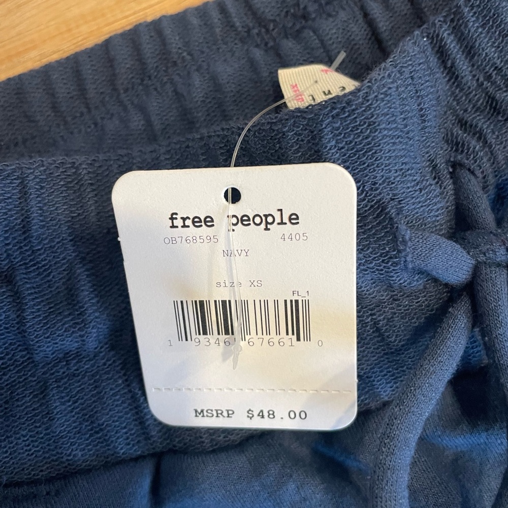 BNWT free people movement joggers - Picture 4 of 4